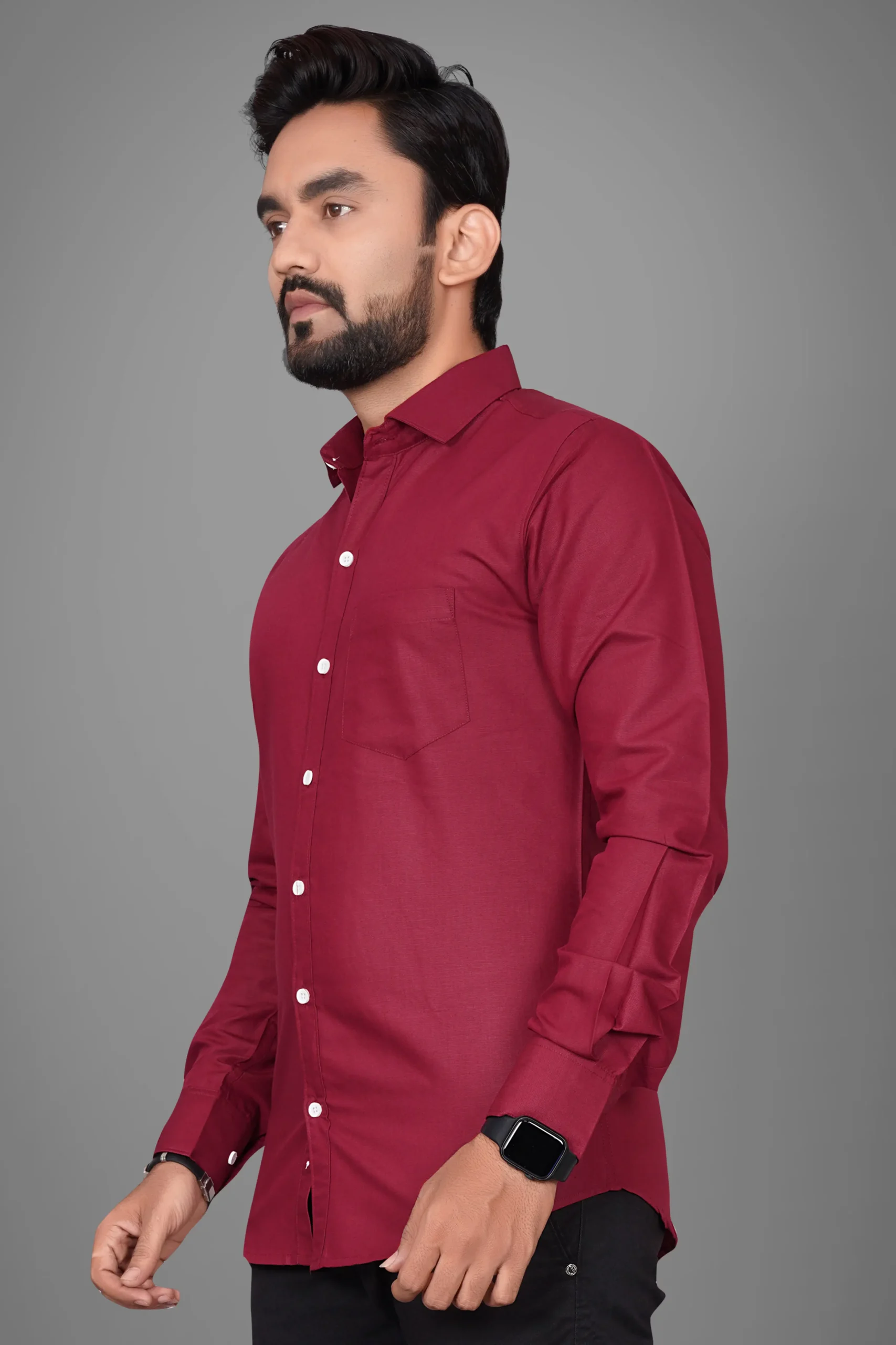 Menβs Solid Maroon Casual Shirt - Image 2