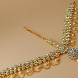 Maangtika (Matha Patti)