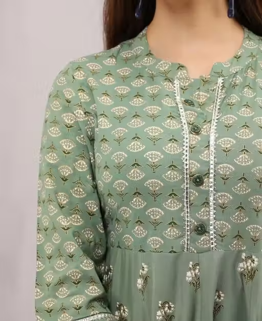 Women Printed Rayon Kurta - Image 2