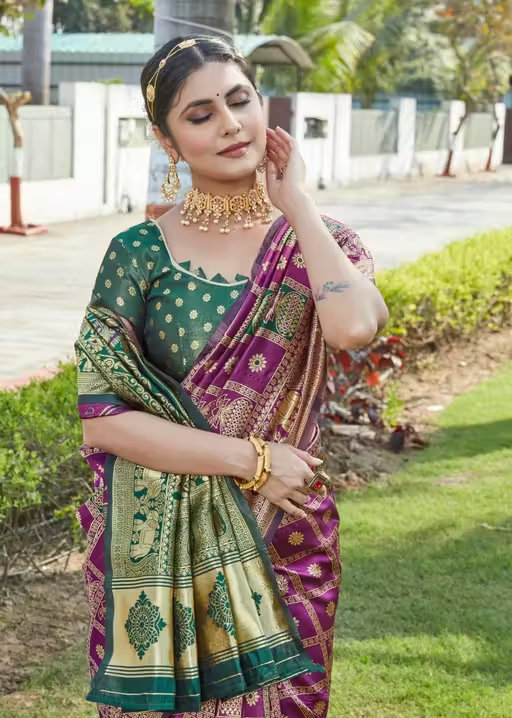 saree with unstitched blouse - Image 3