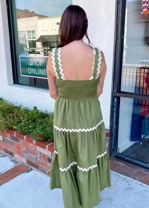 Urbane Feminine Women Dress - Image 3