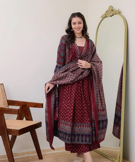 Viscose Printed Anarkali Kurta Set with Pant and Dupatta - Image 4