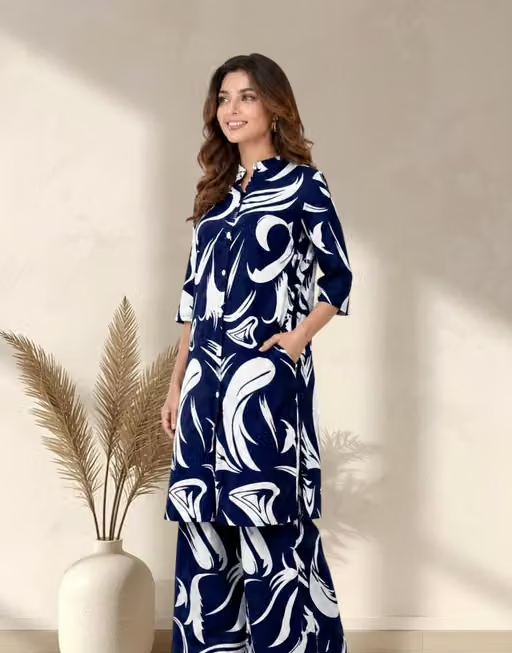 Printed Crepe Kurta Palazzos Fit/ for Women - Image 3
