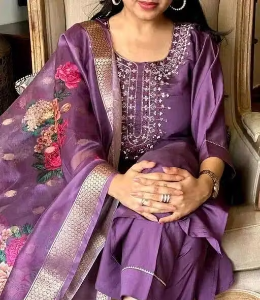 Embellished Rayon Kurta Pants Fit/ for Women - Image 3