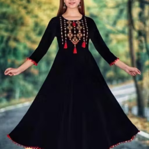 4 LATKAN Black Embroidered kurti woman,s