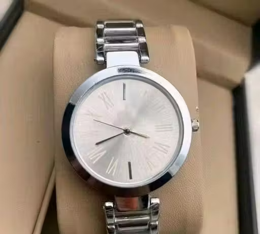 New Solid Designer Metal Analog Watch for Women