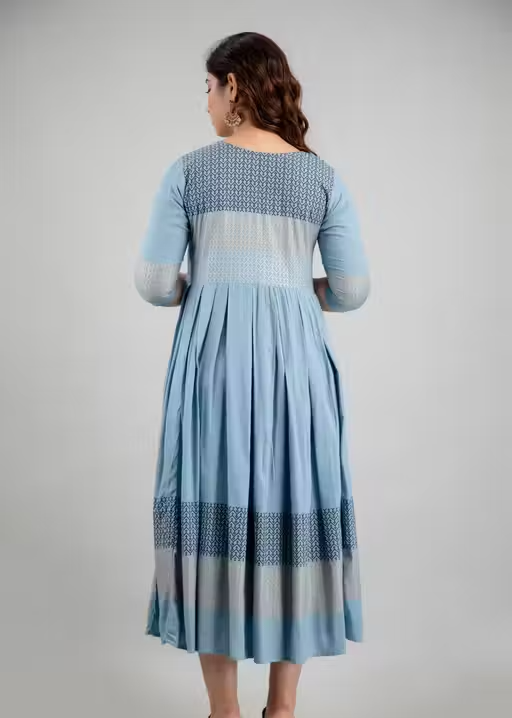 Women Rayon Printed Mayra Trendy Anarkali Kurtis - Image 3