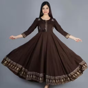 Aagyeyi Ensemble Kurtis
