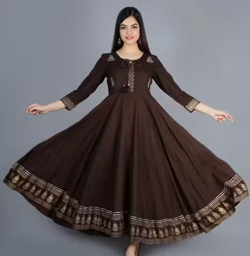 Aagyeyi Ensemble Kurtis