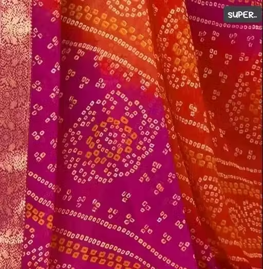 Designer georgette bandhani saree with running blouse - Image 4