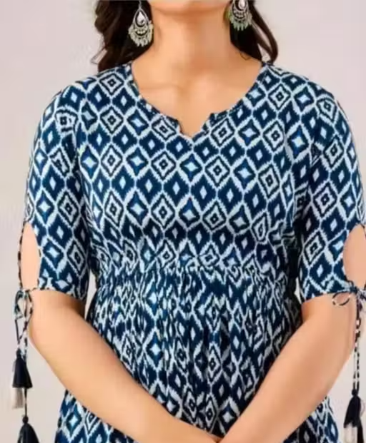 AGRACIVE WOMEN GOWN - Image 3