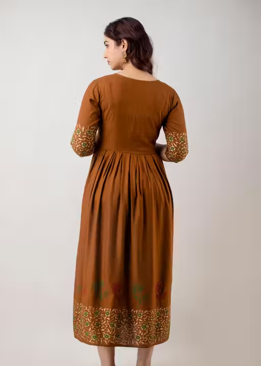 Stylish Rayon Printed Anarkali Flared Kurta - Image 2