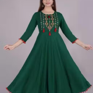 Charvi Attractive Women Kurta Sets