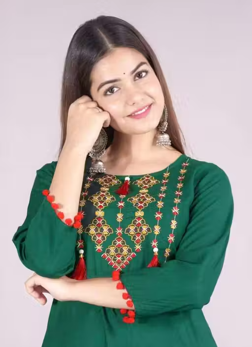 Charvi Attractive Women Kurta Sets - Image 3