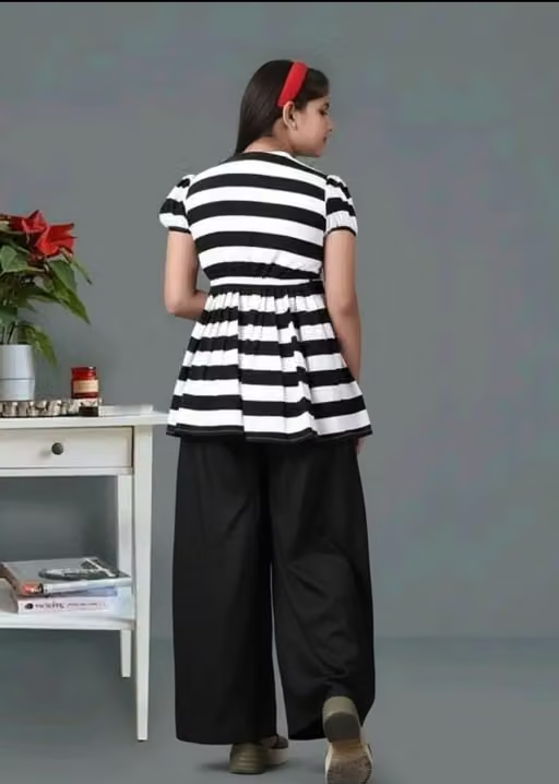 Striped Crepe for Women - Image 3