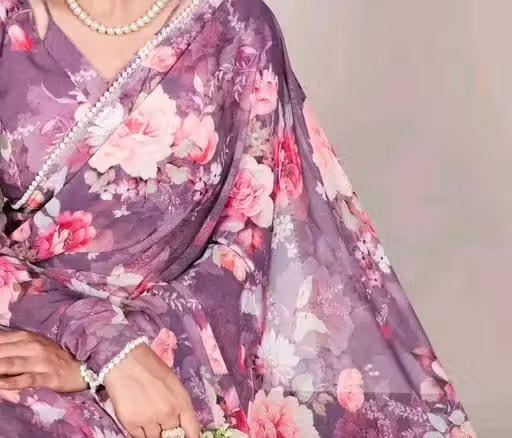Gorgeous georgette saree with digitally printed flowers for the contemporary woman. Style and grace go together effortlessly. - Image 2
