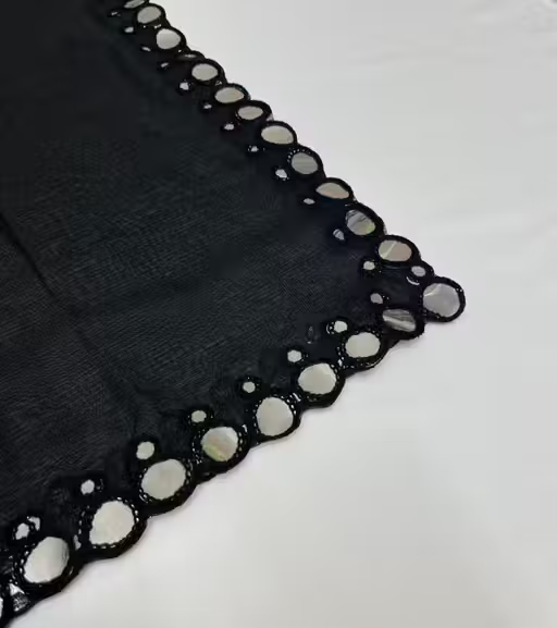 Black trending sarees mirror - Image 3