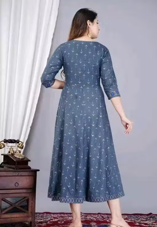 Ladies syalis Grey English colour Style Berry Women printed Rayon Straight Anarkali Kurti (Grey Patta)) - Image 4
