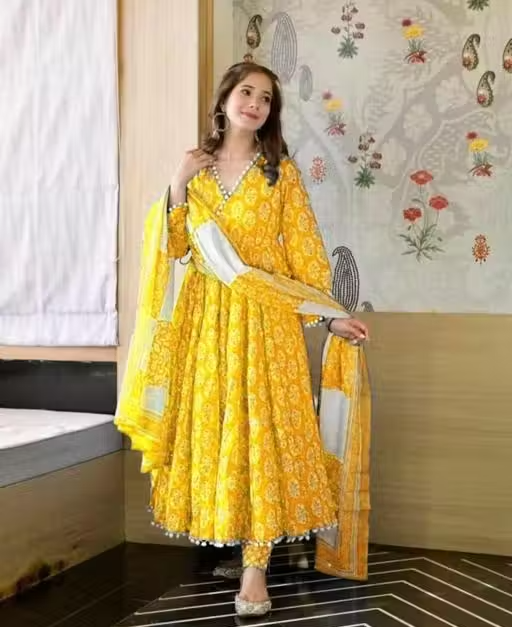 T POMPOM YELLOW_ ^