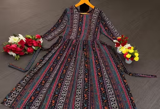 Polyster/Crepe fabric-Aakarsha Graceful Kurtis - Image 2