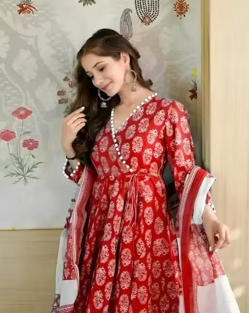 T POMPOM RED_ ^ - Image 3