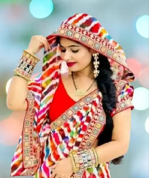 Fancy white lehriya georgette saree with maharani lace and blouse