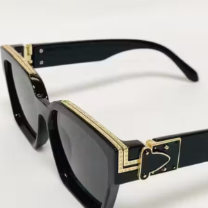 Men Black Rubber Rectangular , UV Protected Iron Man Sunglasses (Pack of 1)
