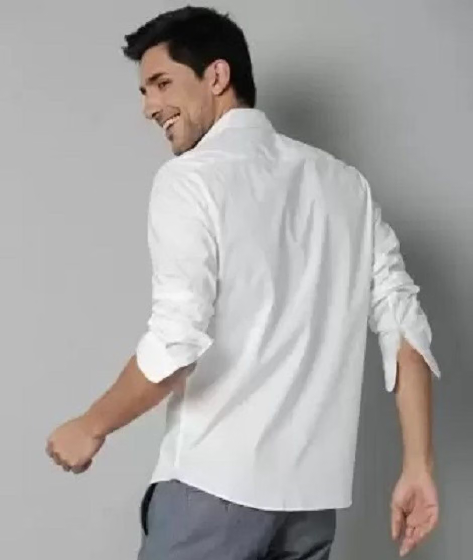 Clyver Poly Cotton Slim Fit Solids Full Sleeves Men's Casual Shirt - White ( Pack of 1 ) - Image 2