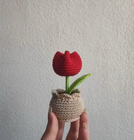 Artsty Crocheted Tulip Plant in Pot, Handmade Yarn Flower