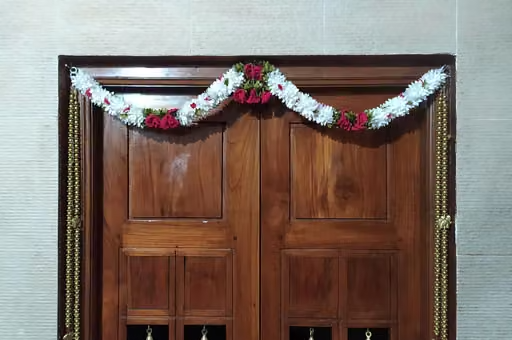 Toran / Door Hanging, Premium Red Rose Toran for Doors - Image 2