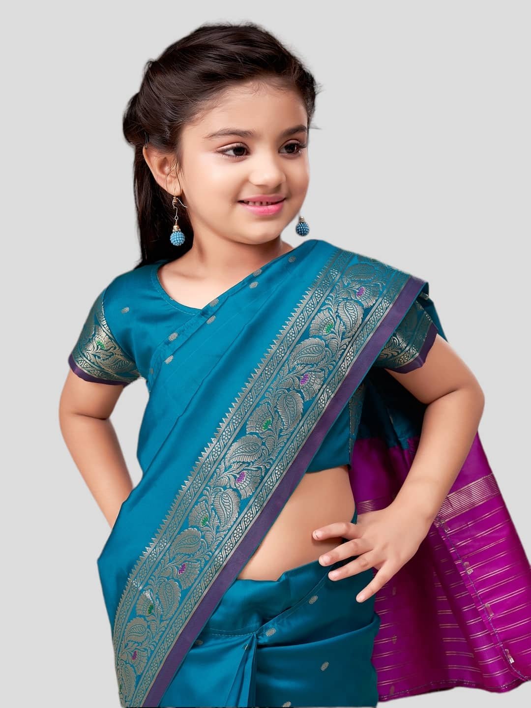 Aarika Silk Saree For Girls ( Green , Pack of 1 ) - Image 5