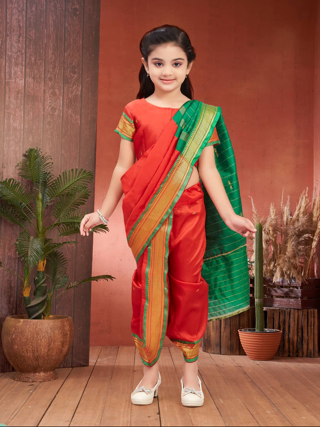 Aarika Silk Maharashtrian Saree For Girls ( Red , Pack of 1 )