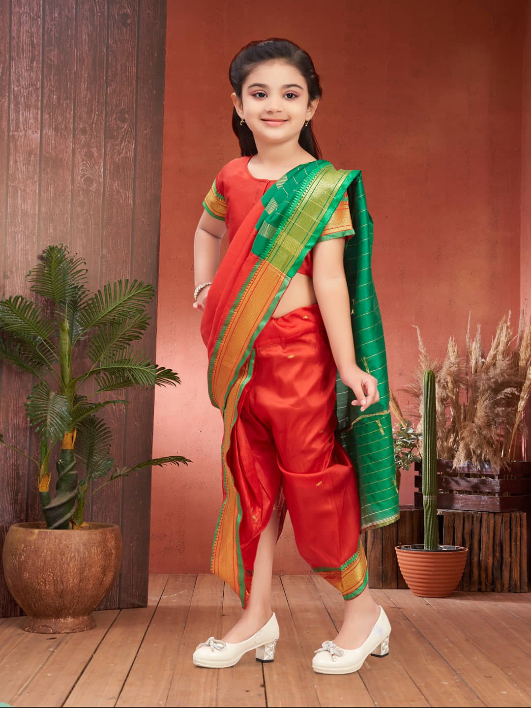 Aarika Silk Maharashtrian Saree For Girls ( Red , Pack of 1 ) - Image 5