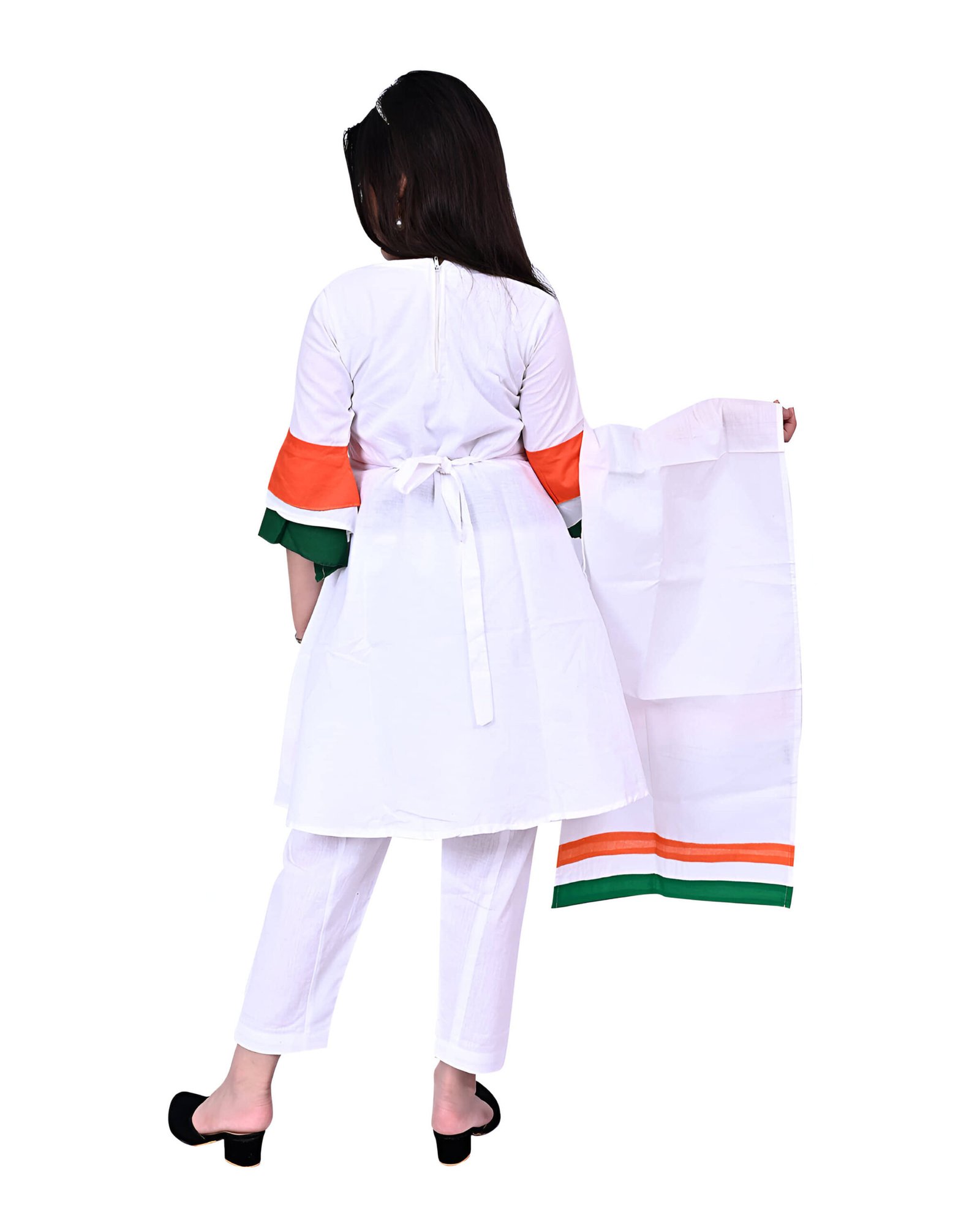 Arshia Fashions Girls Viscose Suit Sets ( Pack of 1 , White ) - Image 2