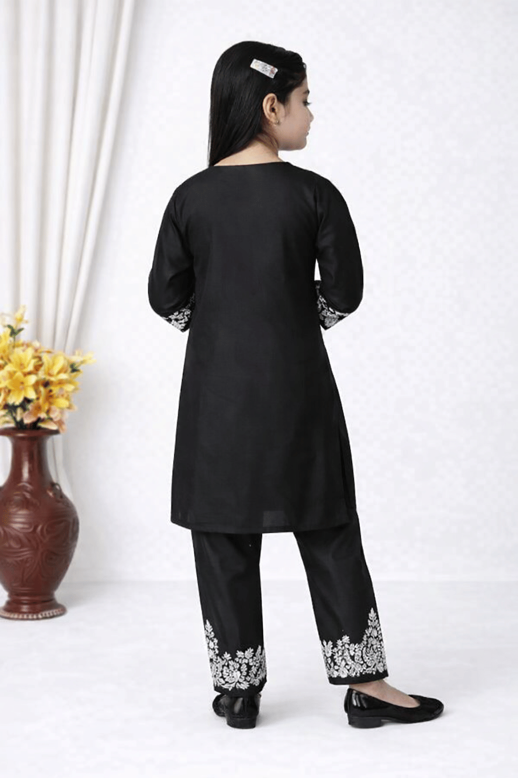 Girls Rayon Kurti with Pants ( Pack of 1 , Black ) - Image 2