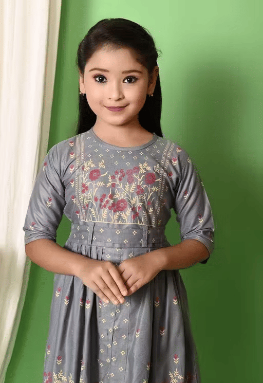 Girls Cotton Kurti with Pants ( Pack of 1 , Grey ) - Image 3