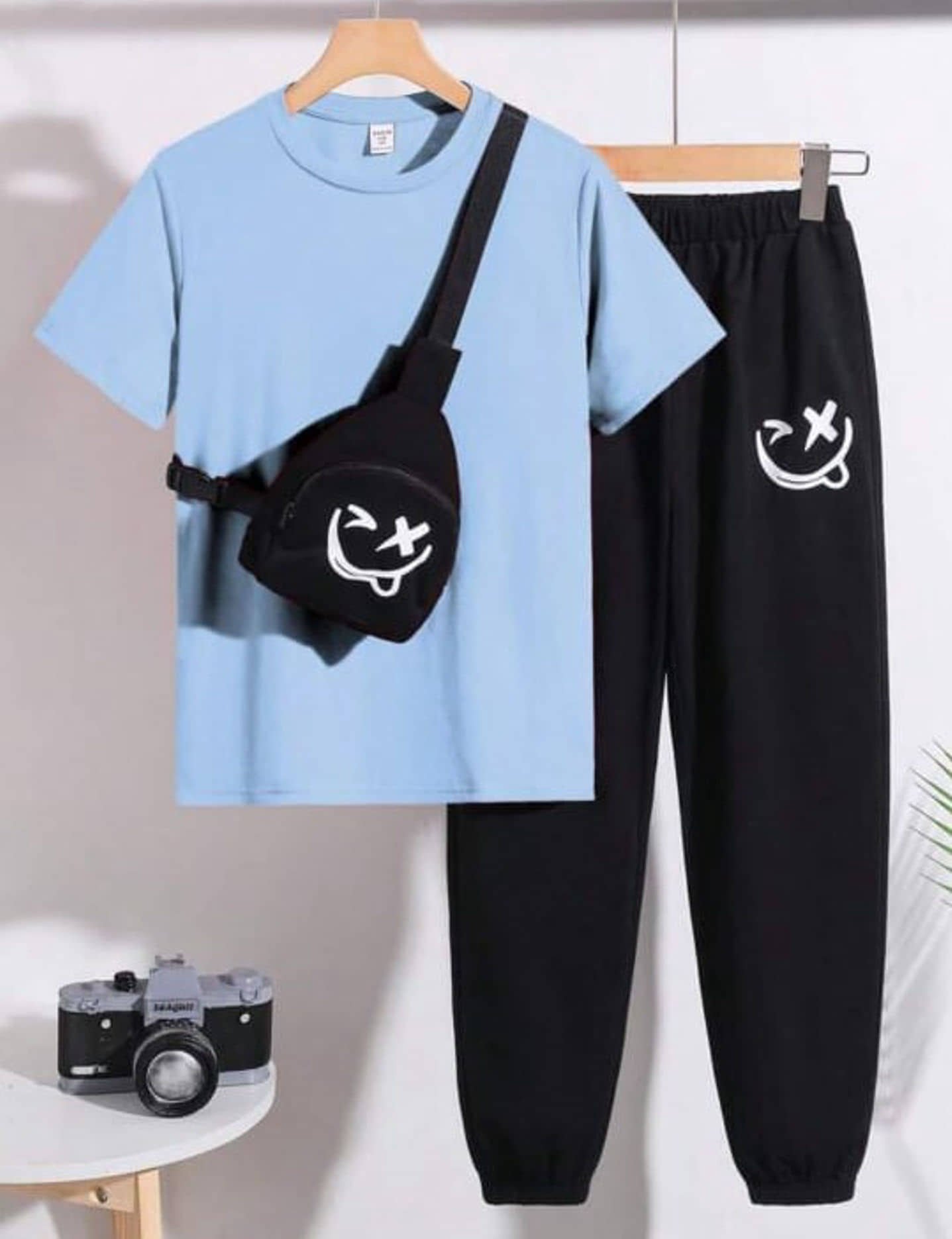 Cotton Blend Self Design T-shirt With Capris Co-Ord Set For Boys ( Blue )