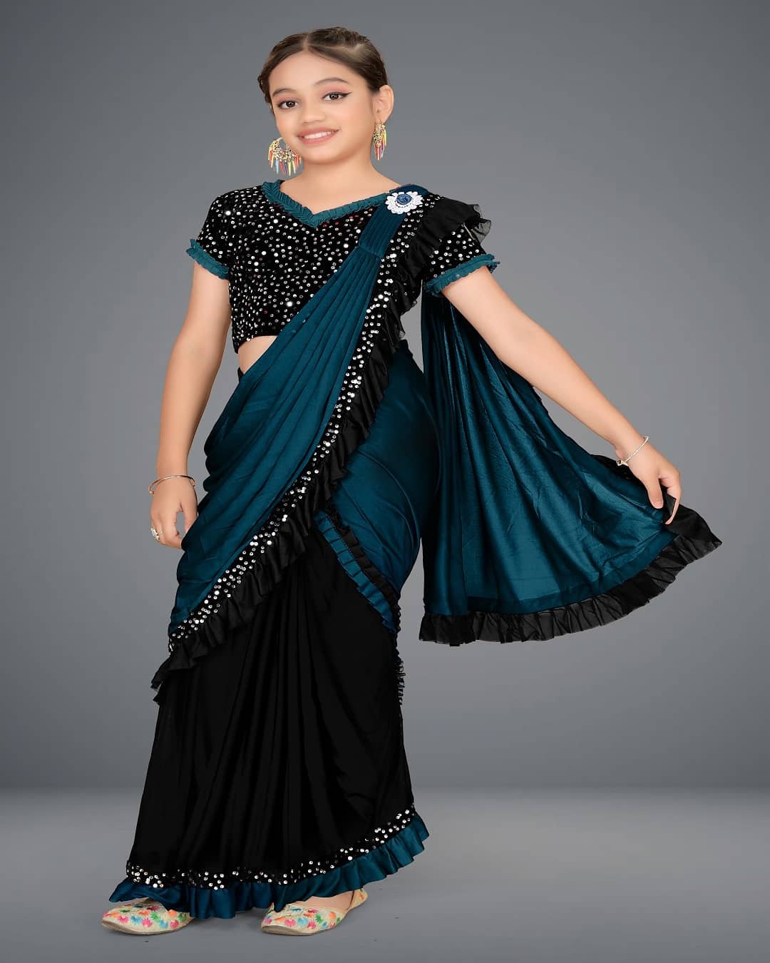 Lycra Saree For Girls ( Navy , Pack of 1 ) - Image 5