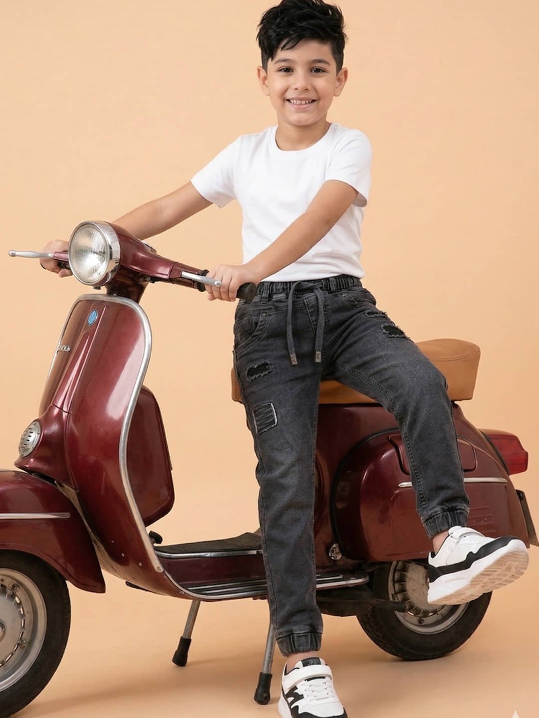 Pack of 1 Boys Cotton Blend Jeans ( Black ) - Image 5
