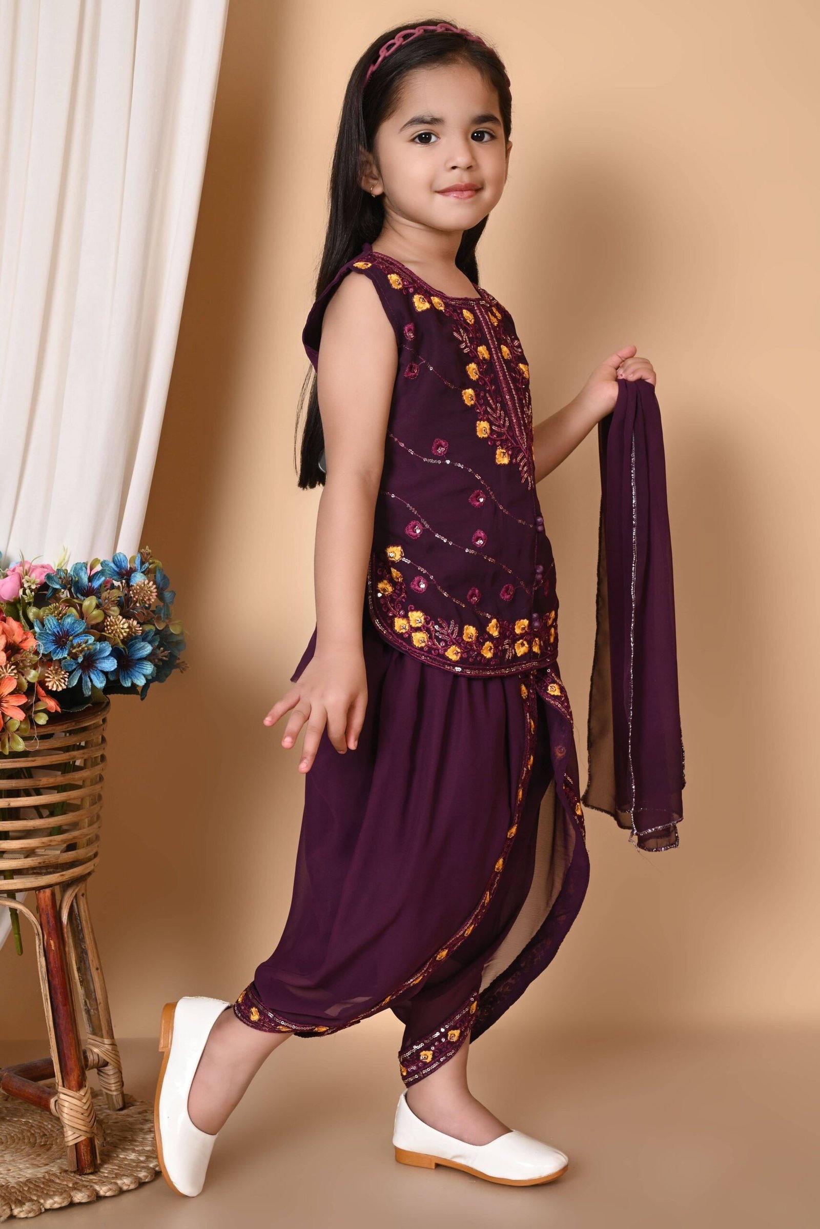 Girls Georgette Straight Kurti ( Pack of 1 , Purple ) - Image 4
