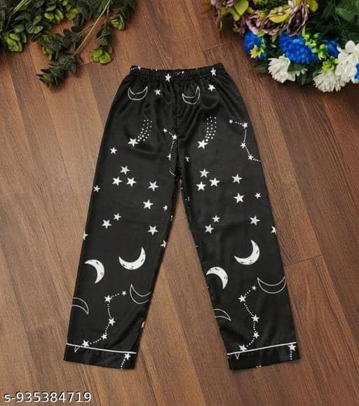 Pack of 1 Girls Cotton Blend Nightsuit Set ( Black ) - Image 4